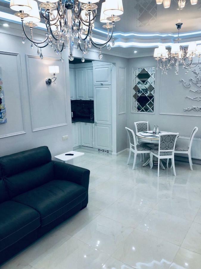 White Apartments In Arcadia 敖德萨 外观 照片